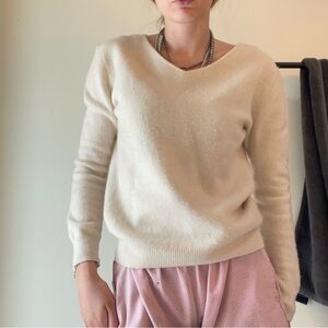 Cream V-Neck Cashmere Sweater
